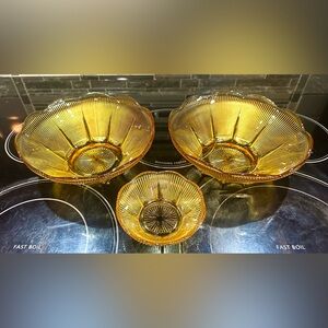 VTG Anchor Hocking Radiance Honey Gold Amber 8" MCM Serving Bowls & Small 4.5"